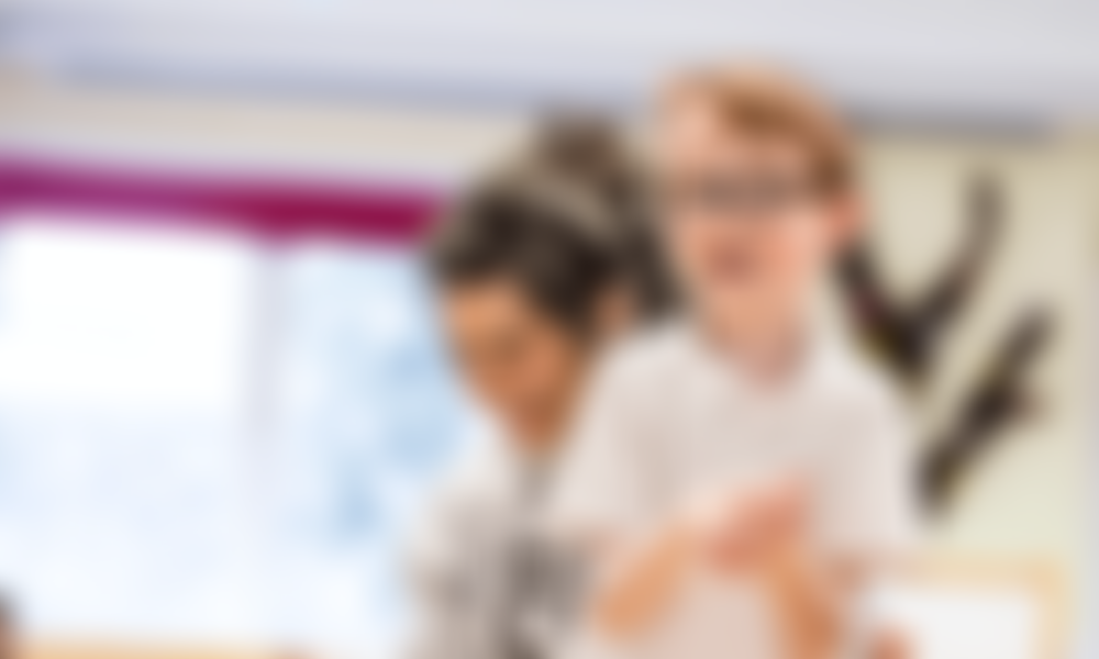 Stick 'N' Step | Charici