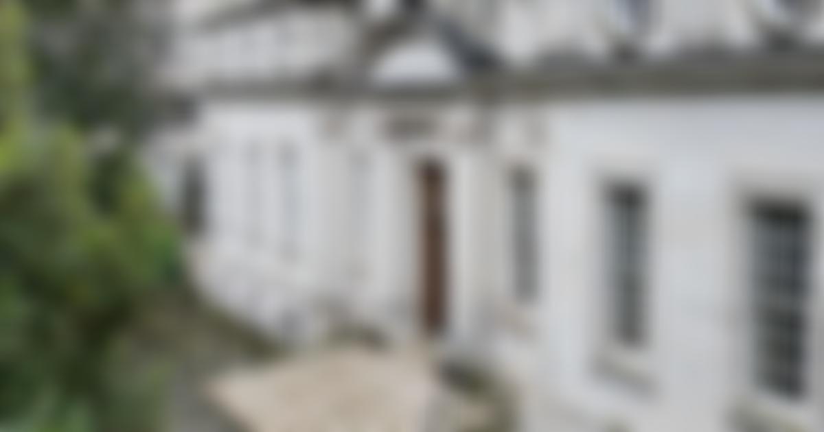 Prifysgol Cymru / The University Of Wales | Charici