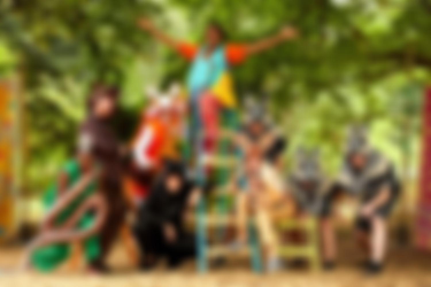 Sixteenfeet Productions | Charici