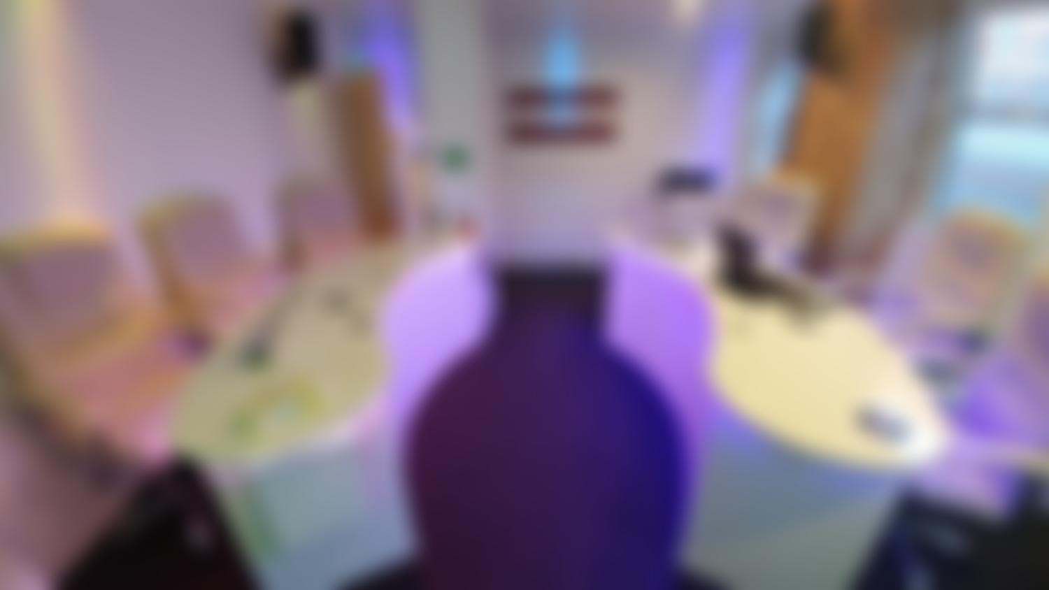 Performing Room | Charici