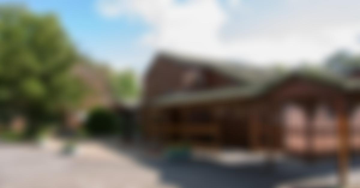 Petty Pool | Charici