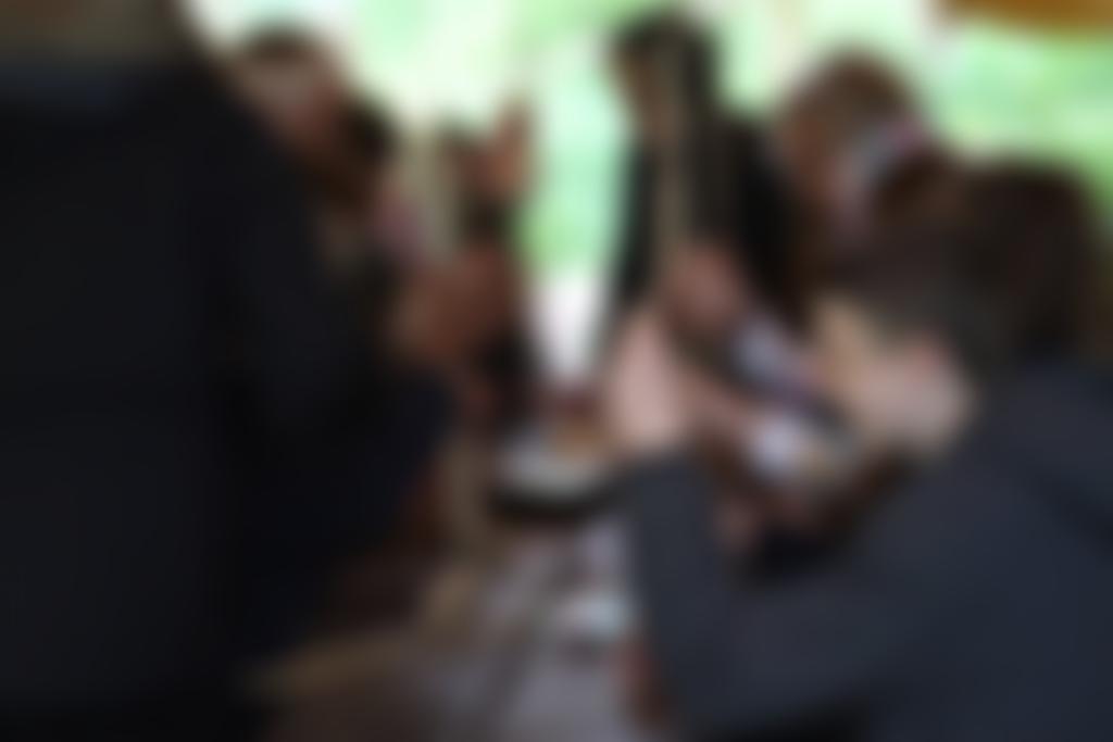 Sensing Friends | Charici