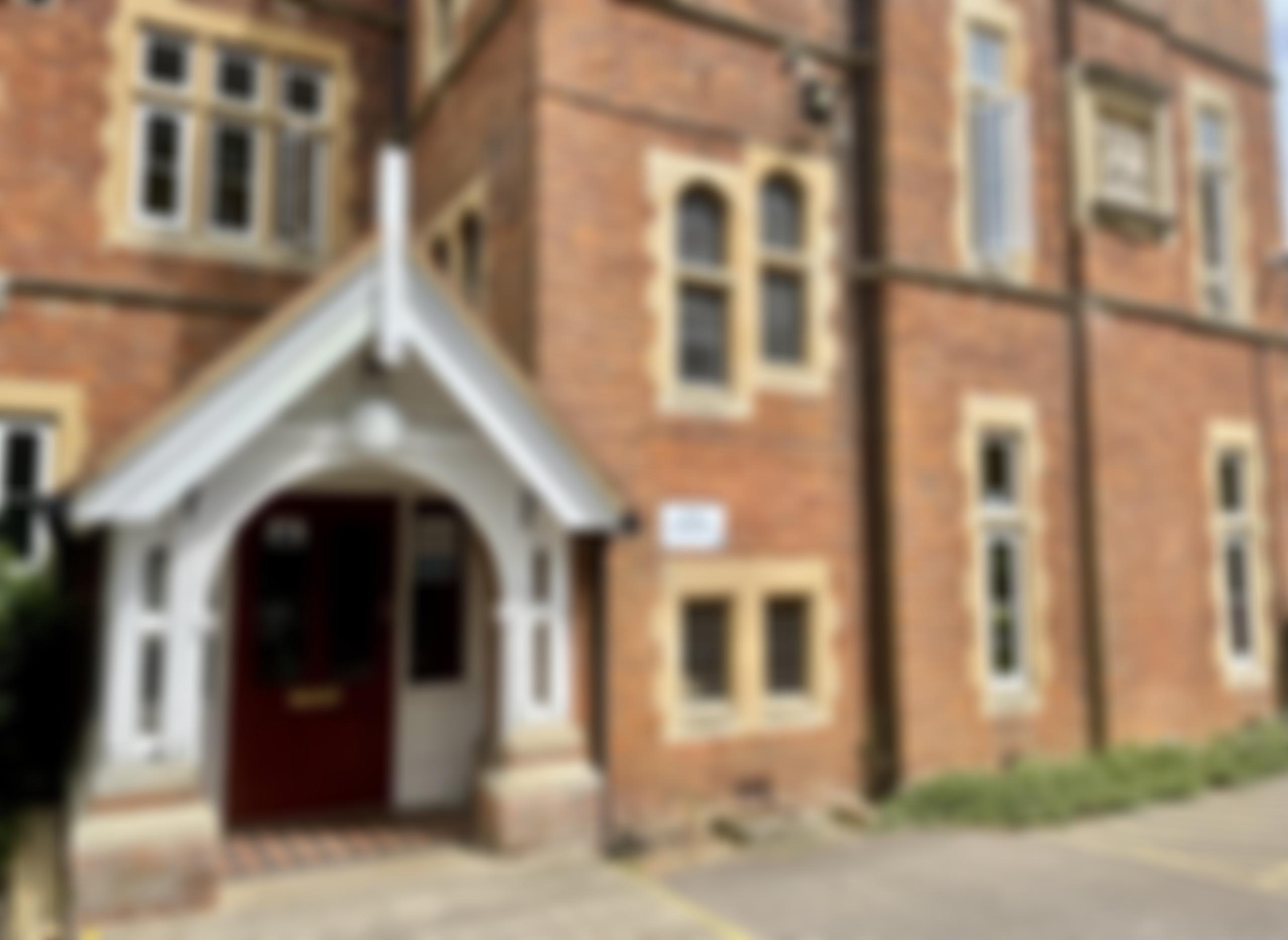 The John Hampden War Memorial Scholarship Fund | Charici